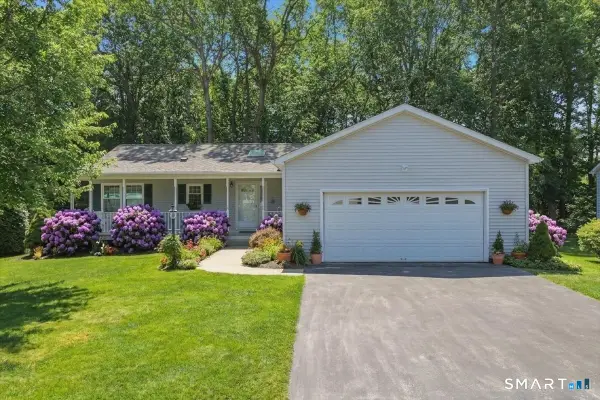25 Heather Brook Road, Montville, CT 06382