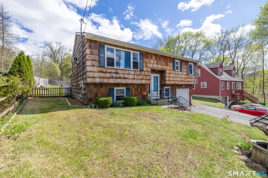 17 Pleasant Street, New Milford, CT 06776 - #2