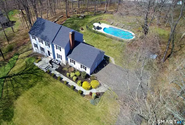 27 Lantern Drive, Ridgefield, CT 06877