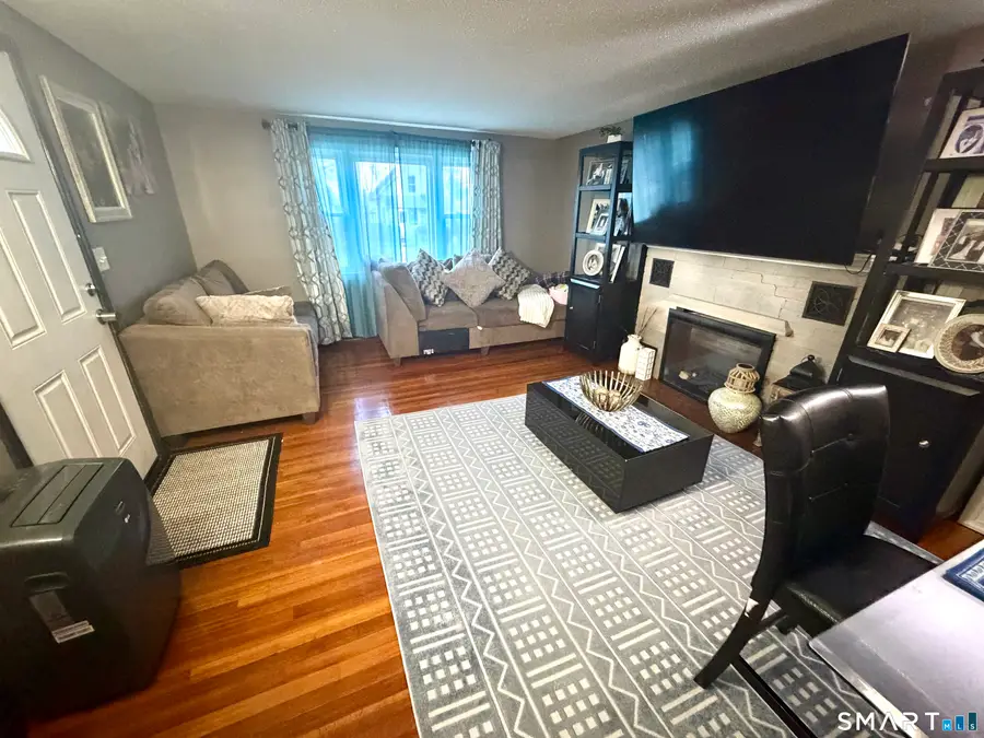 75 Elizabeth Avenue, Bloomfield, CT 06002 - #2