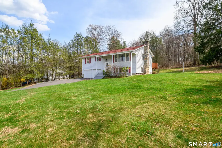 9 Rita Drive, New Fairfield, CT 06812 - #3