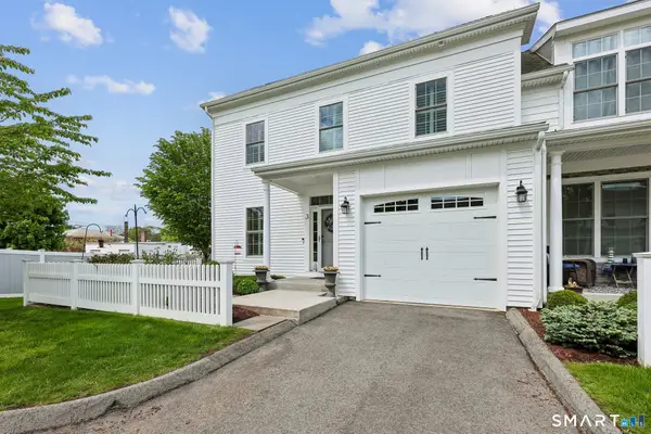 25 Sheffield Street #3, Old Saybrook, CT 06475