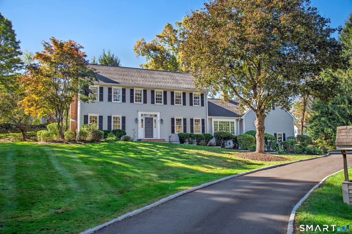 15 Schoolhouse Place, Ridgefield, CT 06877 - #1
