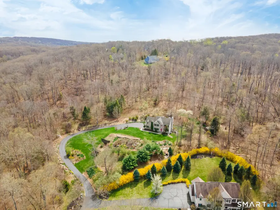83 Valley Stream Lane, Southbury, CT 06488 - #3