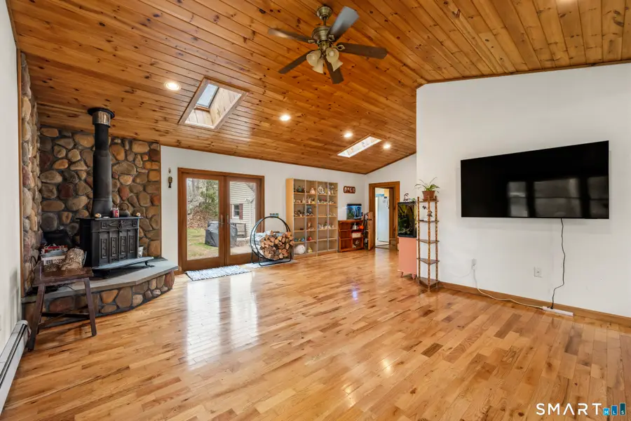 26 Field Street, Pawcatuck, CT 06379 - #2