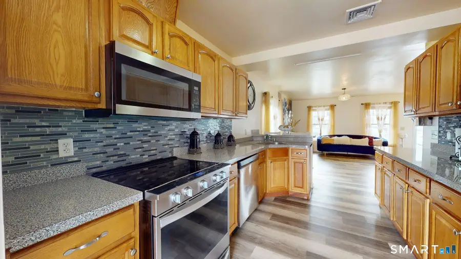64 Osten Boulevard #64, Hartford, CT 06106 - #3