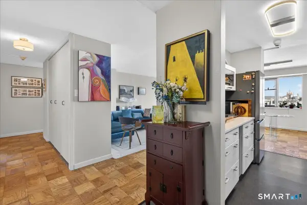 100 York Street #12C, New Haven, CT 06511