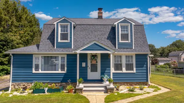 77 Hubbell Avenue, Watertown, CT 06779