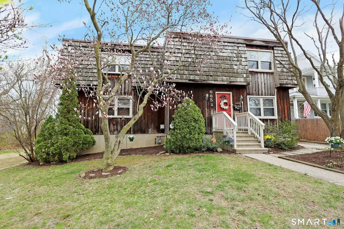 685 Knapps Highway, Fairfield, CT 06824 - #1