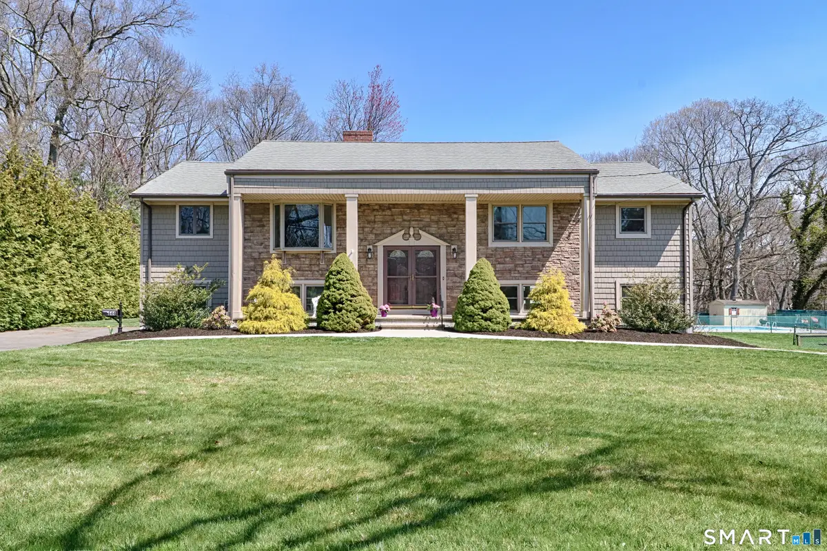 644 Melville Avenue, Fairfield, CT 06825 - #1
