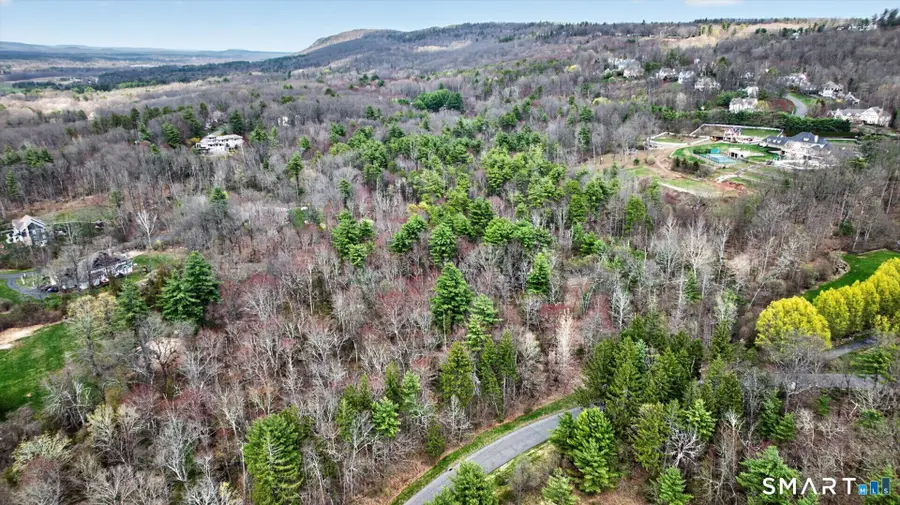 20 Breezy Knoll, Avon, CT 06001 - #2