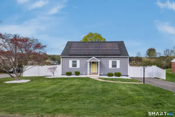 2 Lakeview Terrace, Branford, CT 06405