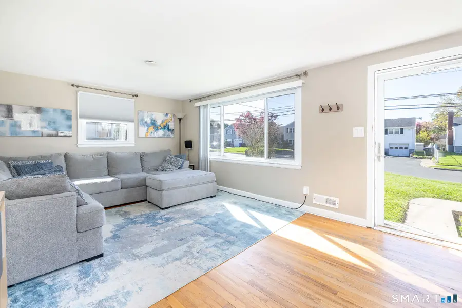 34 Crocker Avenue, West Hartford, CT 06110 - #3