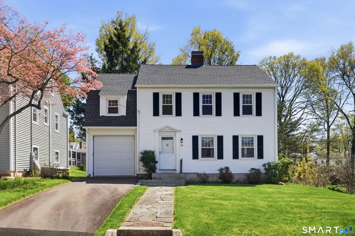 69 Warwick Street, West Hartford, CT 06119 - #1