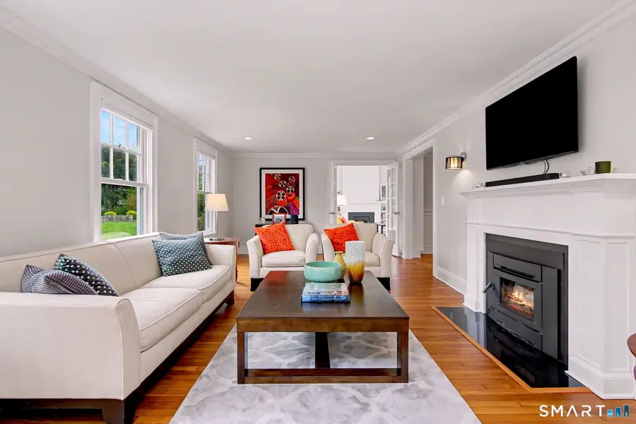 19 Richards Lane, New Canaan, CT 06840 - #3