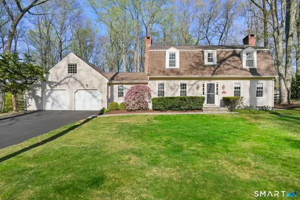 49 Midland Road, Trumbull, CT 06611