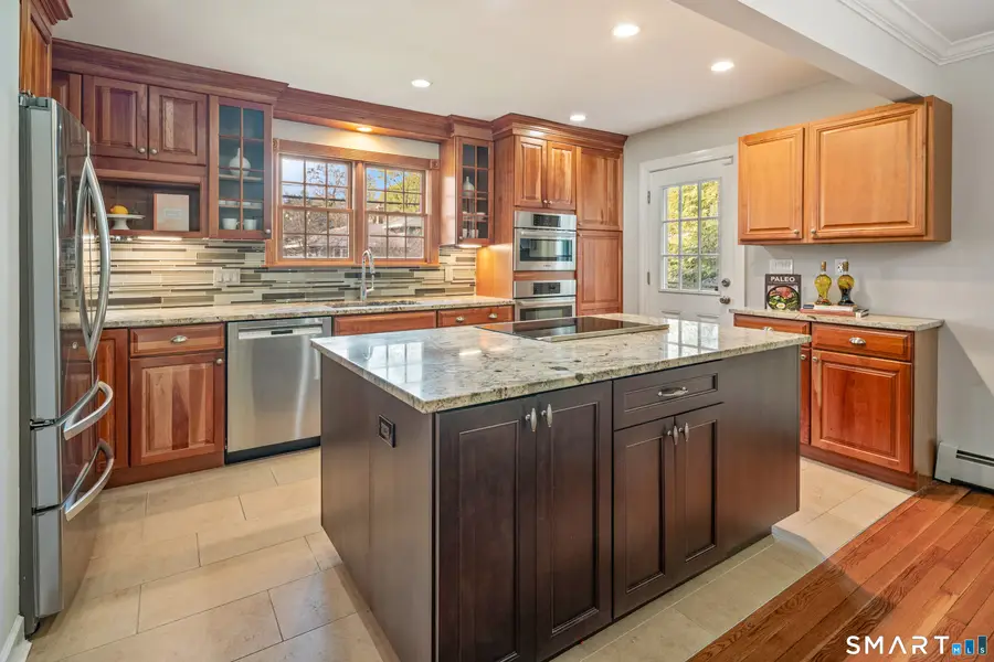 17 Loren Lane, Westport, CT 06880 - #3