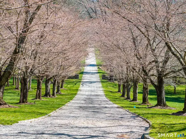 214 Good Hill Road, Weston, CT 06883