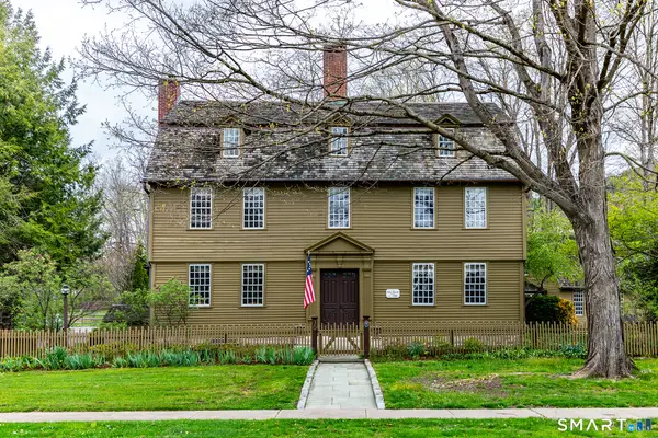 30 Hollow Road, Woodbury, CT 06798