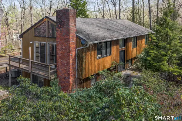 34 Dorethy Road, Redding, CT 06896