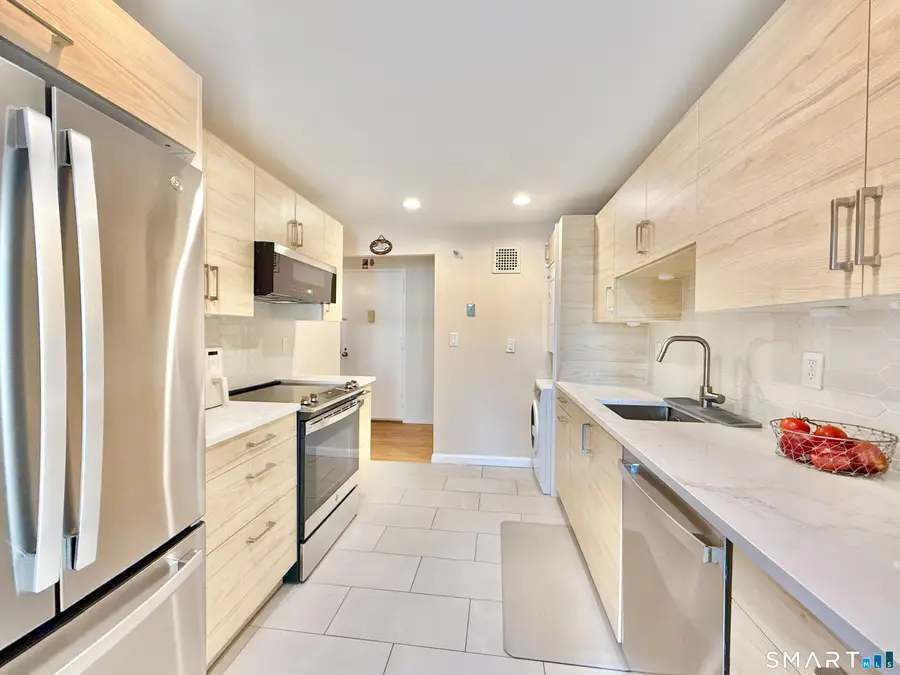 143 Hoyt Street #1N, Stamford, CT 06905 - #3