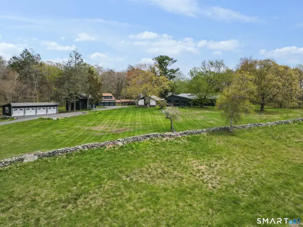 34 Black Snake Lane, Bridgewater, CT 06752