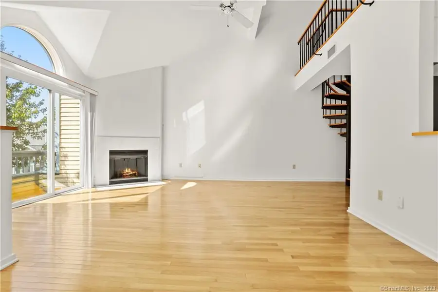 15 Perry Avenue #A4, Norwalk, CT 06850 - #3
