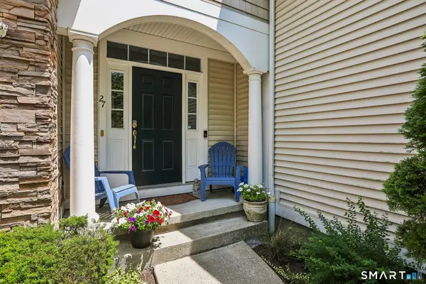 27 Maura Lane #27, Danbury, CT 06811