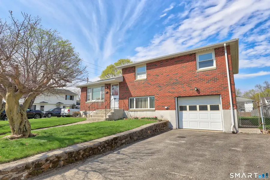 401 Hill Street, Waterbury, CT 06704 - #3