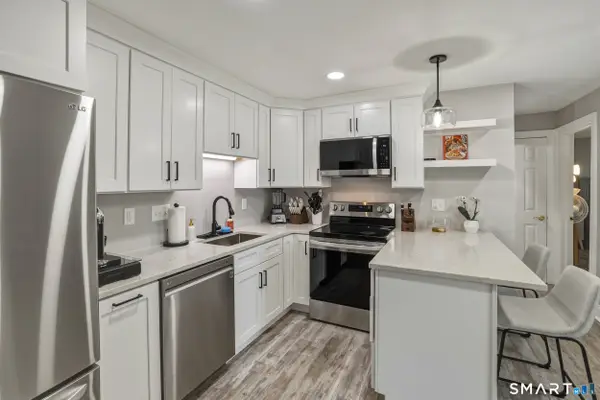 6-G Country Squire Drive #6G, Cromwell, CT 06416