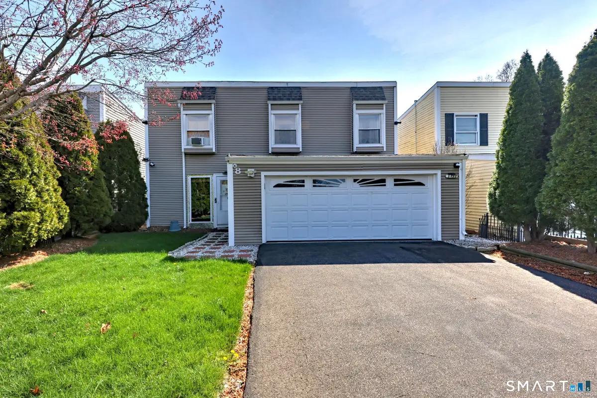 8 Inverness Square, Middletown, CT 06457 - #1