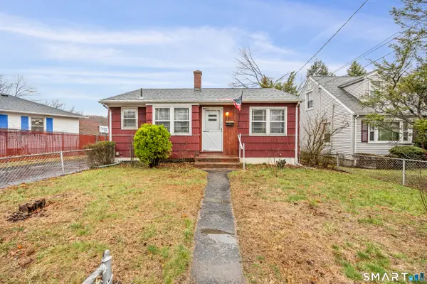 7 Richard Terrace, Waterbury, CT 06705