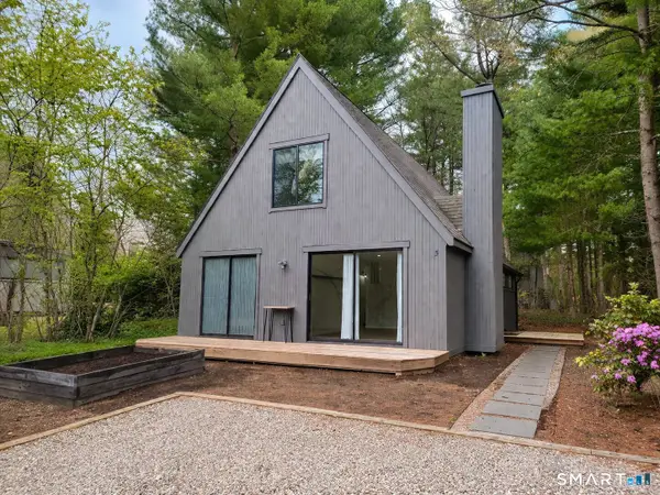 3 Finch Run #3, Avon, CT 06001