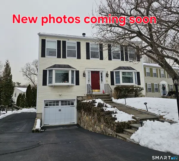 5 Lacey Lane, Norwalk, CT 06854
