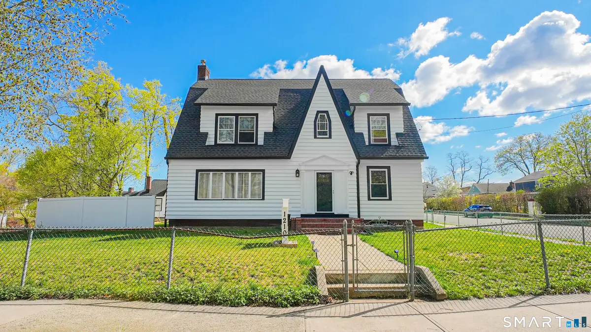 1210 Laurel Avenue, Bridgeport, CT 06604 - #1