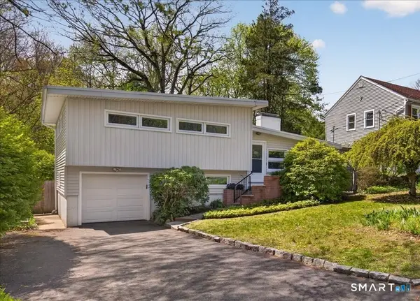 122 Corbin Road, Hamden, CT 06517