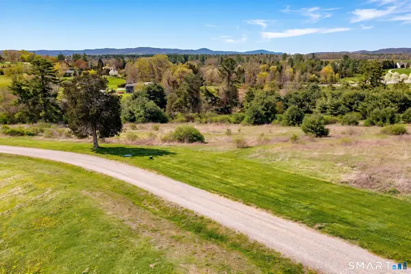 8 Red Mountain Road, Salisbury, CT 06039
