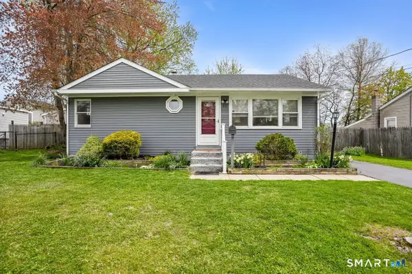 40 Compass Lane, West Haven, CT 06516