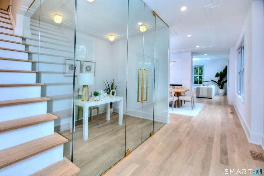 19 East Horseshoe Lane, Westport, CT 06880 - #3