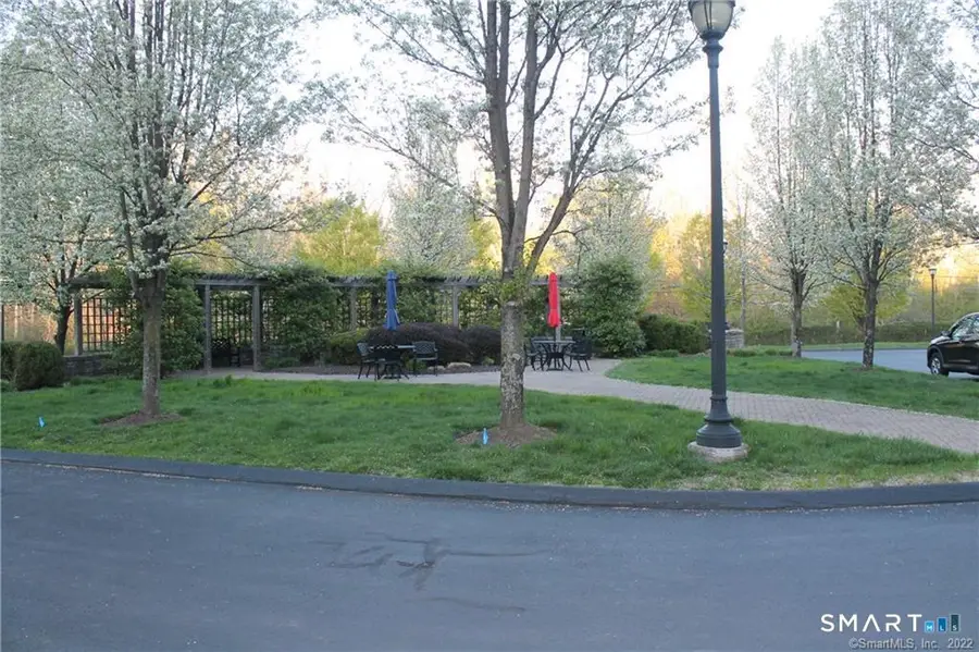 1 King Philip Drive #411, West Hartford, CT 06117 - #2