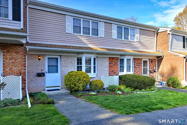 52 Salem Walk #52, Milford, CT 06460