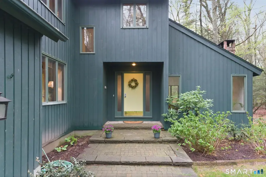 37 Tall Wood Hollow, Avon, CT 06001 - #2