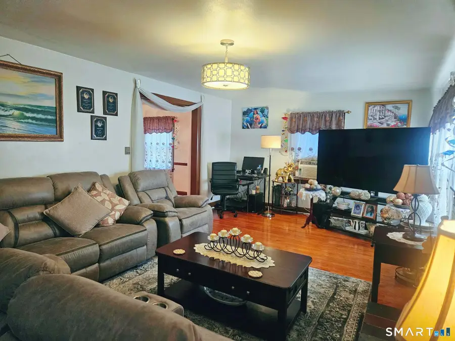 44 Forster Street, Hartford, CT 06106 - #3