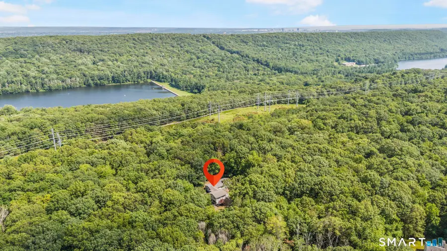 20 Morris Road, Woodbridge, CT 06525 - #3