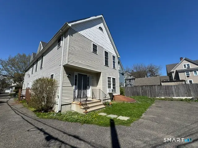 32-34 Yale Street, Bridgeport, CT 06605 - #1