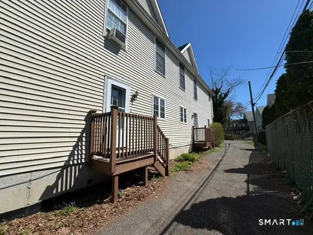 32-34 Yale Street, Bridgeport, CT 06605 - #3