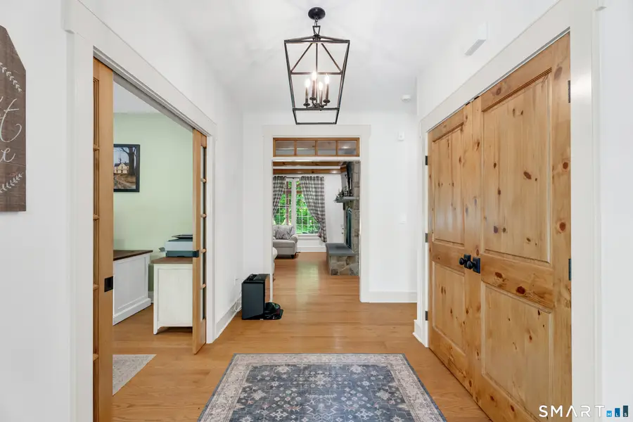 49 Round Hill Road, Woodbridge, CT 06525 - #3