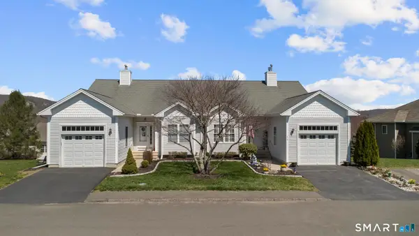 35 October Lane #35, Beacon Falls, CT 06468