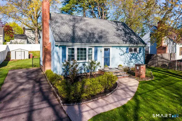 37 Lewis Lane, West Hartford, CT 06107