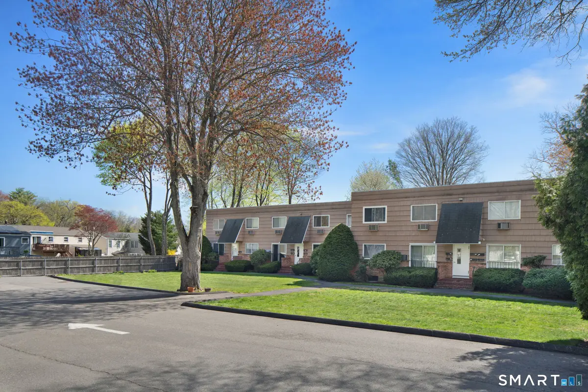 201 Highview Avenue #F2, Stamford, CT 06907 - #1